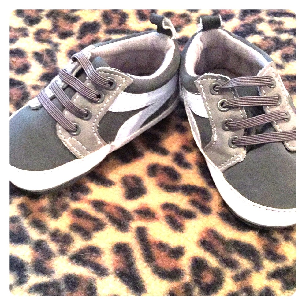 Up to three months t shoes